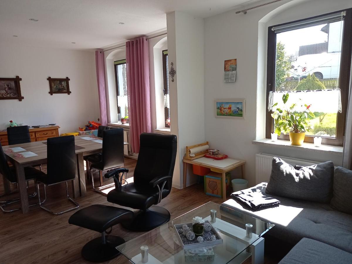 Familienfreundliche Ferienwohnung Erzgebirge Шнееберг Екстериор снимка